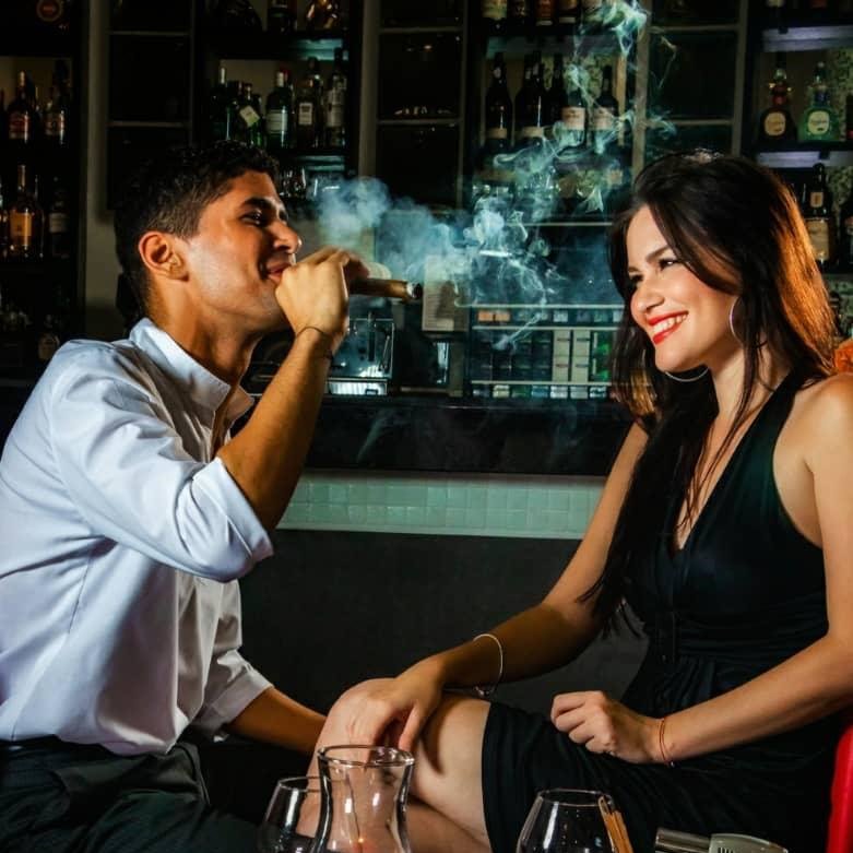 Sabías que somos el único Cabaret en el mundo con un Cigar Bar desde donde se puede disfrutar a plenitud el espectáculo? 👀🎷Sí, somos nosotros. #CabaretContinental #Varadero #Cuba #Travel #Tourism