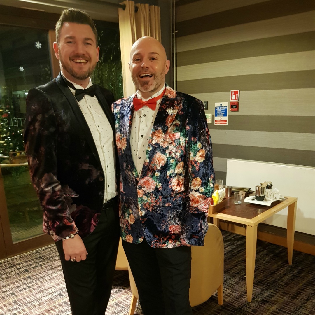 SafeHandsRHBS's tweet photo. Jason and Mark demonstrating that Black Tie doesn't need to be boring 😃 .
#Inspire19 #whybeboring https://t.co/1QZuAE0Uep