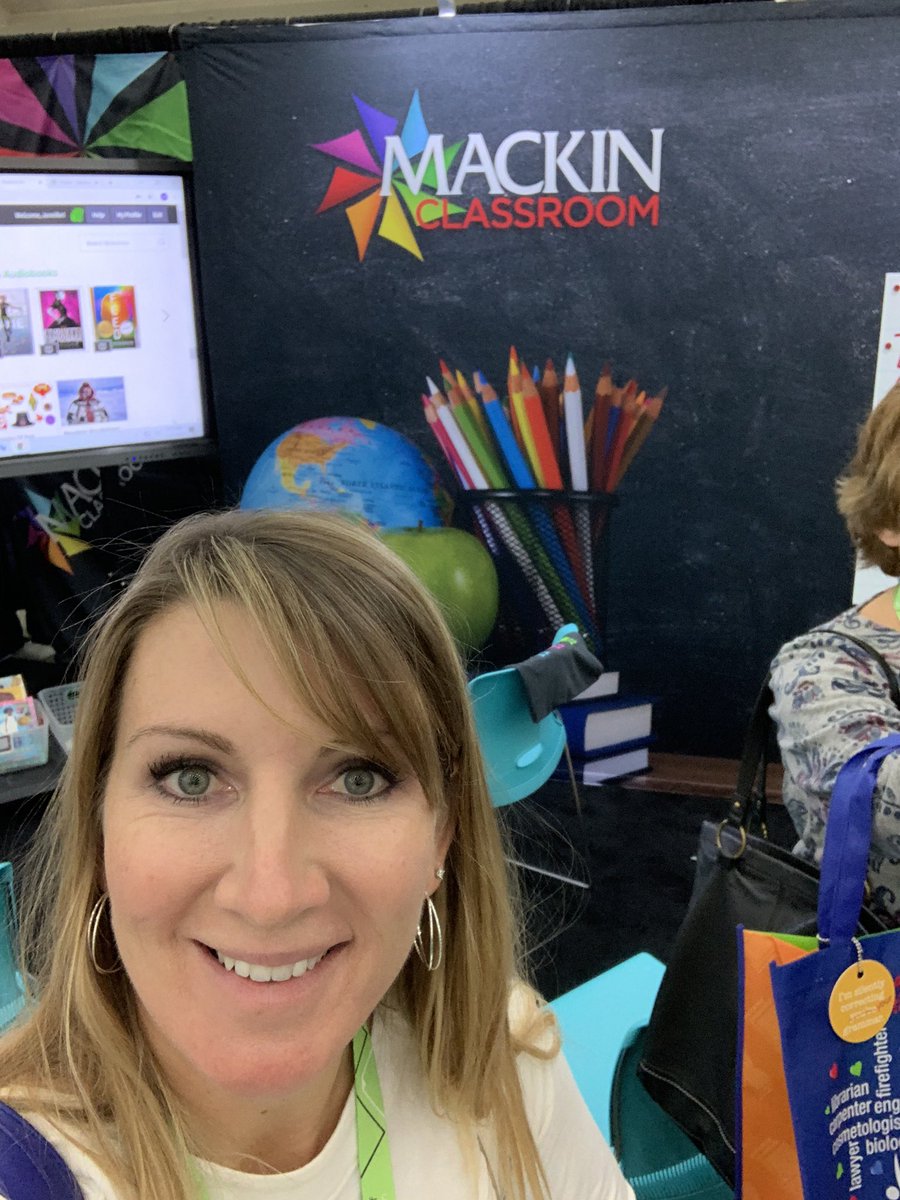 Hangin with <a href="/mackinclassroom/">Mackin Classroom</a>  in #Booth1339 at #NCTE19