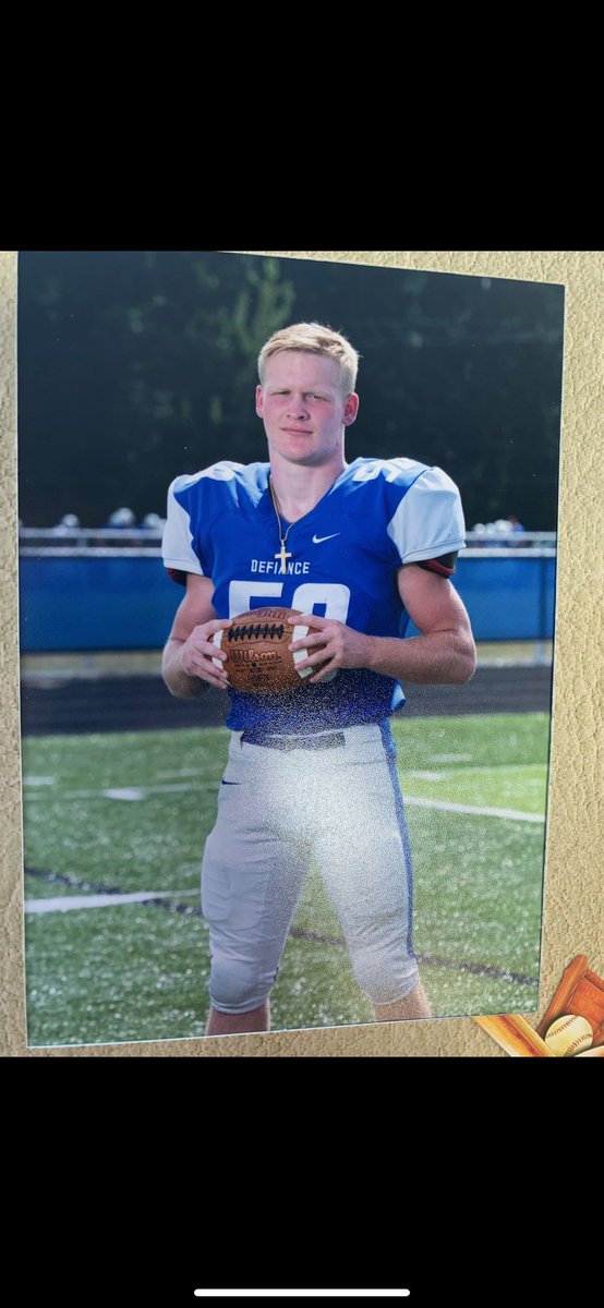 _lilsavv's tweet photo. I’m going to tell my kids this was Thad Castle. https://t.co/2tbu7gmbD9