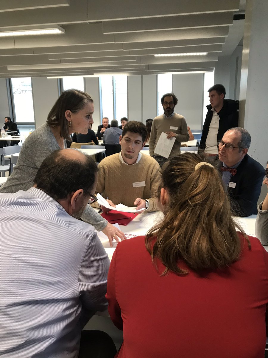 estp_officiel's tweet photo. 🙌 Après la présentation du CFA @Ingenieurs2000, de l’alternance, de la filière #GECD, des programmes, des objectifs et des outils de suivi et d’évaluation, place aux rencontres avec l’équipe tutorale @estpparis 🤗 https://t.co/LaxwPkMqRP