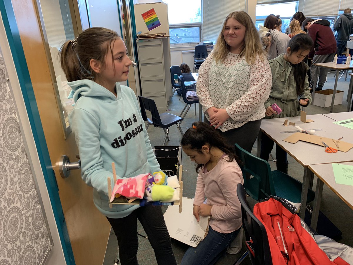 Jr Academy is putting their math skills to the test building their gnome homes. <a href="/seatonjracademy/">Jr. Academy</a> @SD22Vernon #numeracy