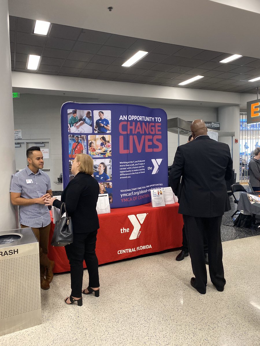 OrlandoJobs's tweet photo. Come to the Diversity Job Fair to speak to all the different companies that are here. #orlandojobfair @WaltDisneyWorld @orlandohealth @YCentralFlorida @bbofsb https://t.co/lzYcRDZD5I