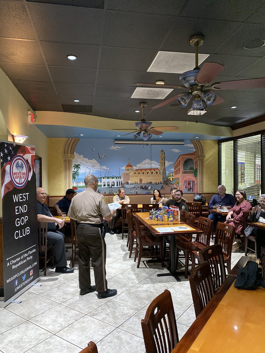 WestEndGOP's tweet photo. What an amazing Seventh General Meeting! 🇺🇸Thank you to all who attended and a special thank you to MDPD Hammocks District Major Michael Dieppa for taking time to come out and speak to the constituents of West Kendall about all our Officers are doing to keep our community safe🇺🇸 https://t.co/KFBRZ3Y96n