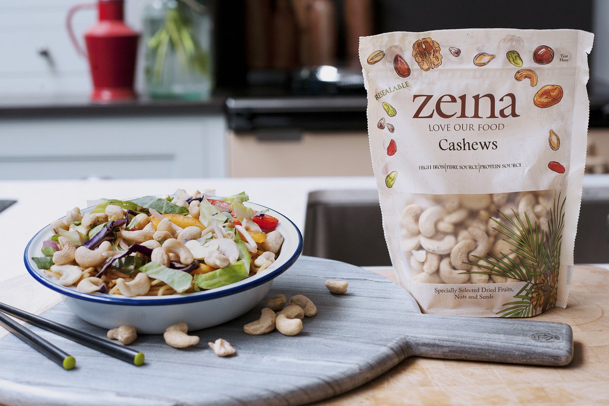 with the winter nights drawing in, why not try making a delicious and warming stir fry topped with Zeina cashew nuts?

right now you can get them on Amazon with 17% off, shop them here! 
ow.ly/Kohz50xieTN