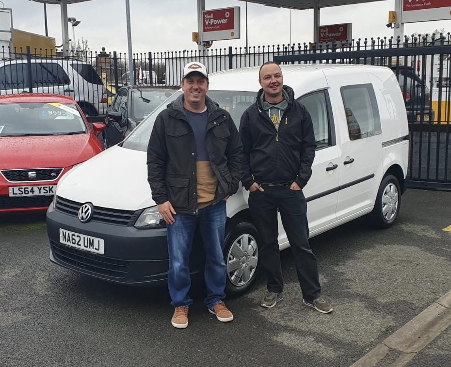 AlphaMotorsLtd's tweet photo. Here we have mark from @CarineYachts who travelled all the way from Dorset today to collect this stunning VW Caddy.

Thank you for your business and we hope you have a nice drive back https://t.co/WL6R5bYXOy