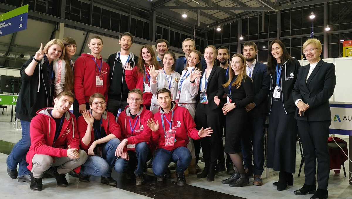 Congratulations to our @AECOM team from the Moscow office who ranked first at the Russian and Eurasian levels at Hi-tech, the WorldSkills BIM Technology championships in Russia! #DigitalDelivery #BIM #Skills #GoldMedallists
