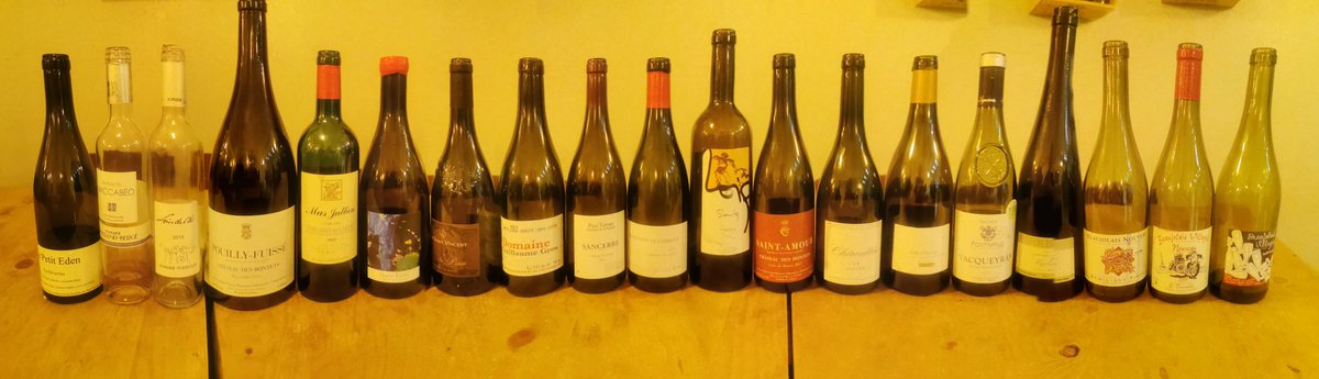 Atout_Terroir's tweet photo. 🤯Premier anniversaire du #MoustacheClub @Atout_Terroir au Restaurant/bar à vins #lacarafe 🤯
⁉️❓Le principe : une bande d’épicurien un peu foufous qui amène sa bouteille pour une découverte à l’aveugle.
😘Merci les #moustaches pour cette belle soirée !!! https://t.co/bBCu5oqDki
