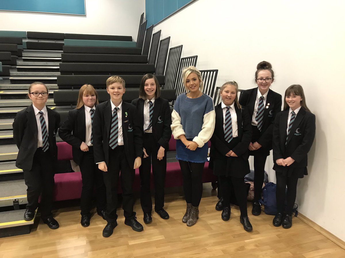 WA_Radio's tweet photo. We managed to catch up with @samharveyuk for a quick chat when she visited our school today. @YoungAudioAward @BBCYoungReport https://t.co/FXTasUa3Nj