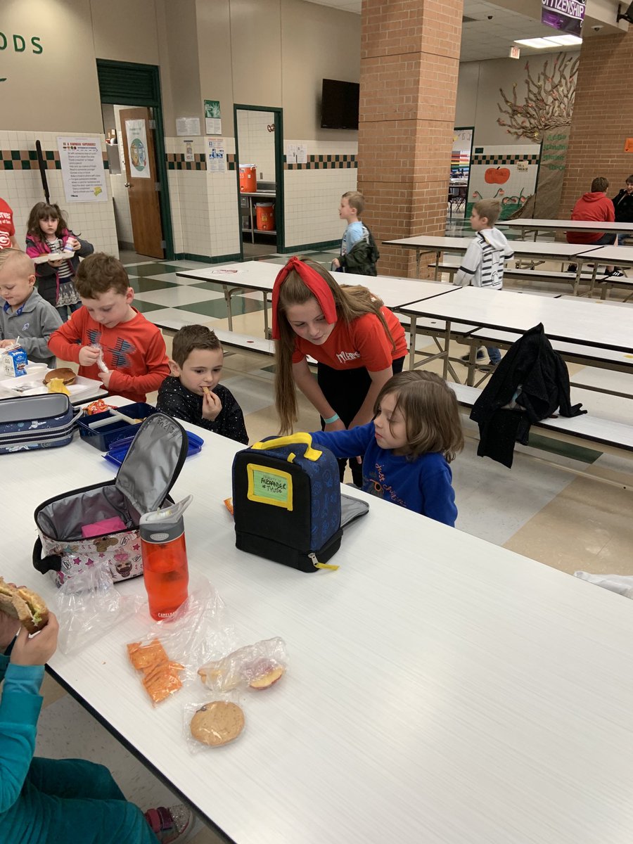 ams6SS's tweet photo. #AMServes #actonms https://t.co/k1T53vY227
