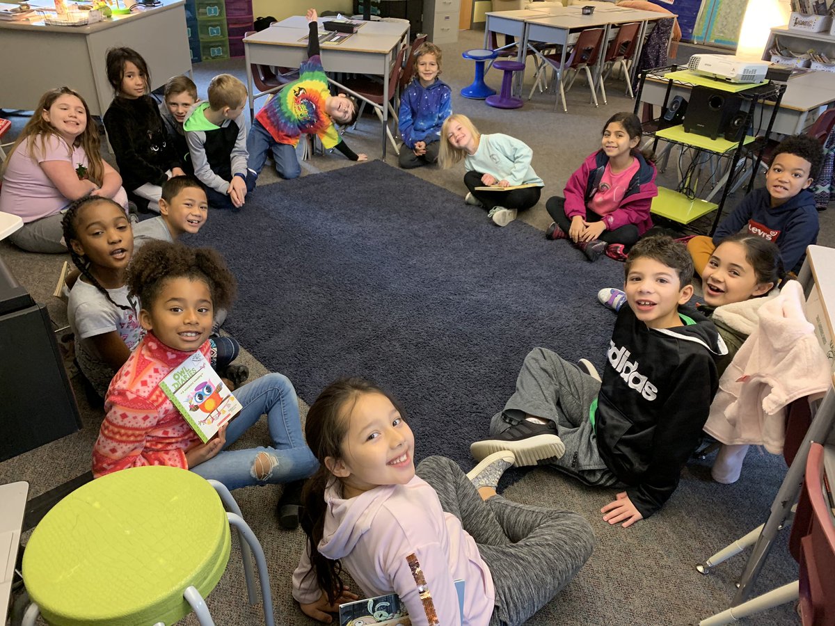 StadnikMrs's tweet photo. Making Stone Soup this morning 🍲. We have some excited kiddos!  #secondgrade #stonesoup #heddenelementary https://t.co/dnmgUOQ4zC