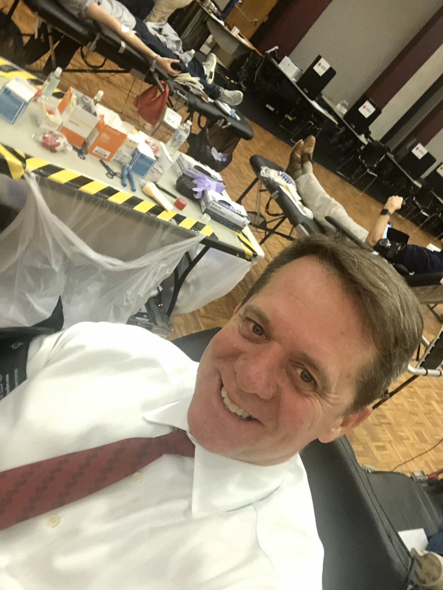 It is not too late to save lives and #BeatClemson give blood today <a href="/RedCrossSC/">American Red Cross of South Carolina</a> 2019 <a href="/UofSC/">University of South Carolina</a> v <a href="/ClemsonUniv/">Clemson University</a> <a href="/USCBloodDrive/">USC Blood Drive</a> #UofSCBloodDrive