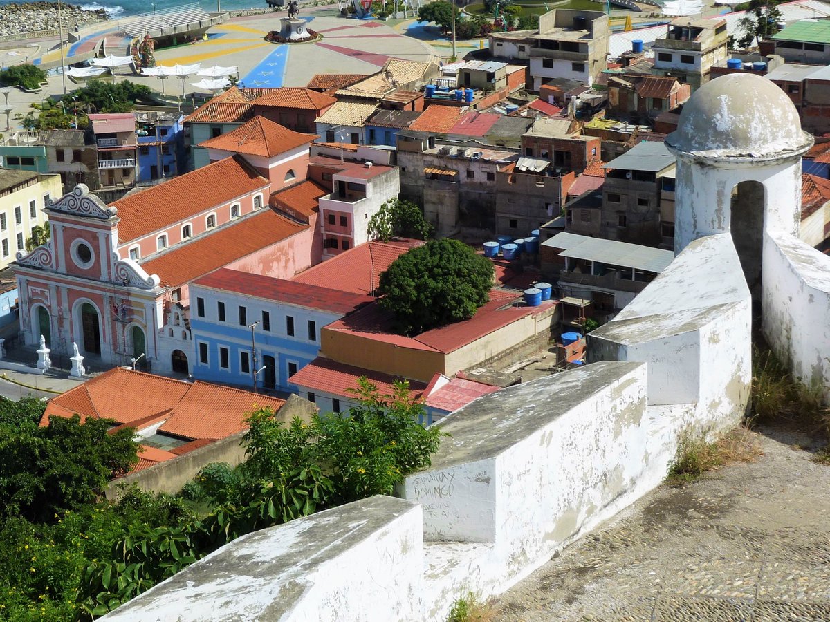 Fotografía de Pedro Antonuccio Sanó. La Guaira. Vargas. Venezuela. 2019. ¡Felicitaciones! a Facultad de A y U de UCV,  
<a href="/EmbEspVenezuela/">EmbEspVenezuela</a> , Consejería Cultural y Coronel Alejandro Rubiella Romañach por "I Jornadas sobre Fortificaciones Hispánicas en Venezuela”. #UCV <a href="/CulturaES_VE/">Cultura España-Vzla</a>