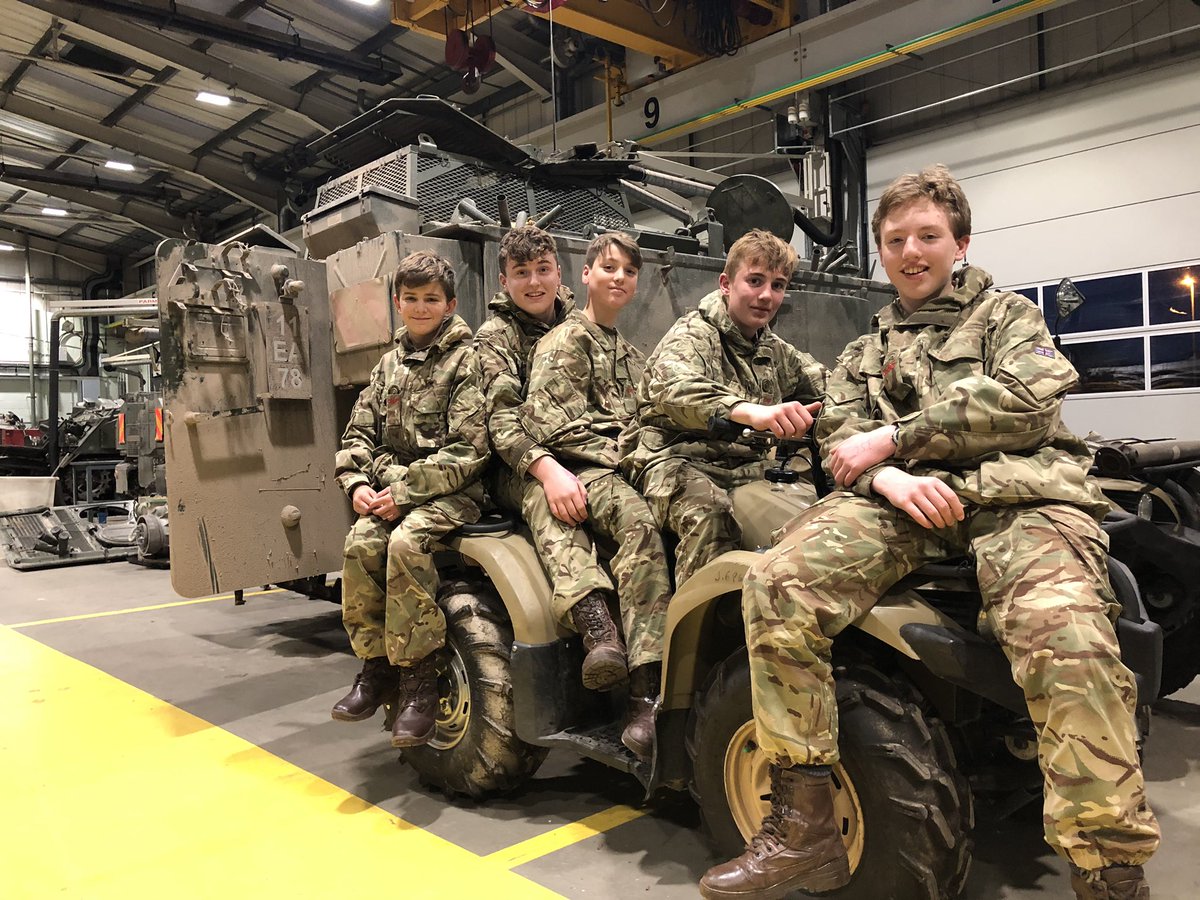 warminsterccf's tweet photo. Thanks to Paul Rogers and the 1 YORKS Light Aid Detachment for an informative and hands-on visit. #REME #armyengineering https://t.co/QkOaAENuSc