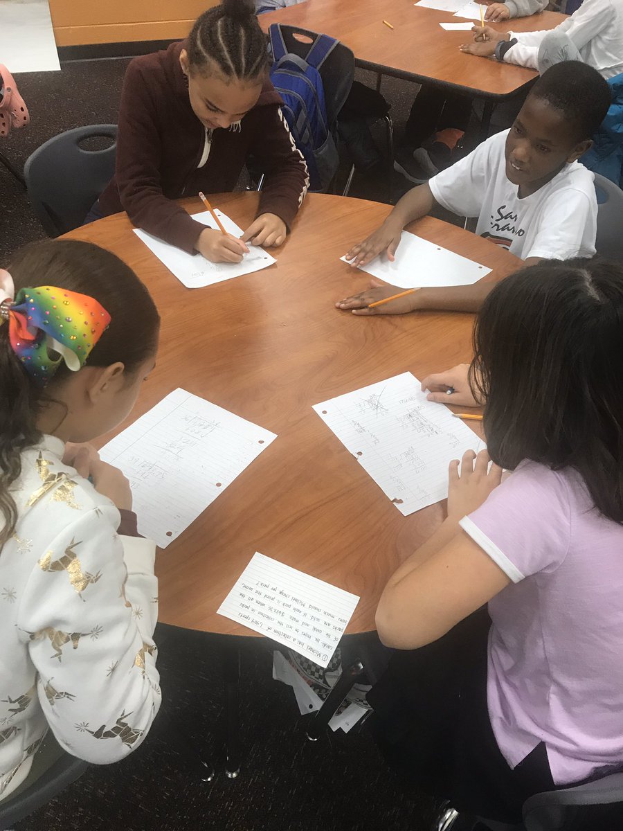 mrshughes_alert's tweet image. Working as groups to solve multi-digit word problems, and then a gallery walk to check out our friends’ work. @CatawbaTrail #ctelearning