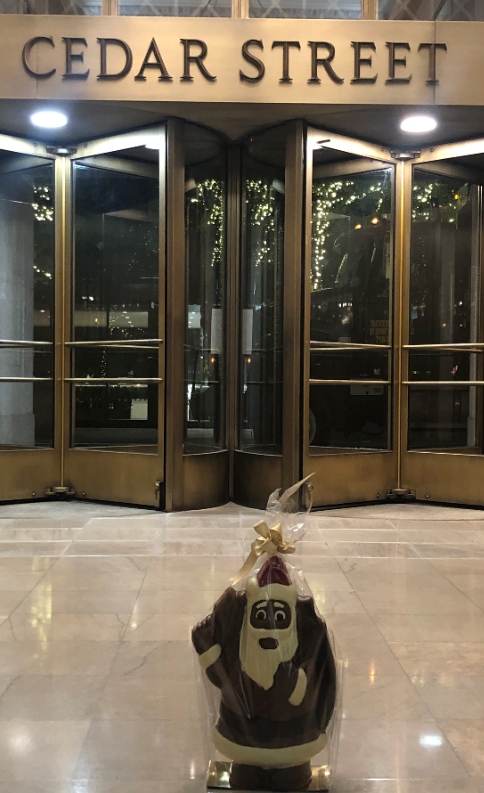 Leonidas_US's tweet photo. Look who is coming to town: spotted early morning in the lobby of #120Broadway #NYC #Santa #ChocolateSanta https://t.co/fKvIMGtMyJ