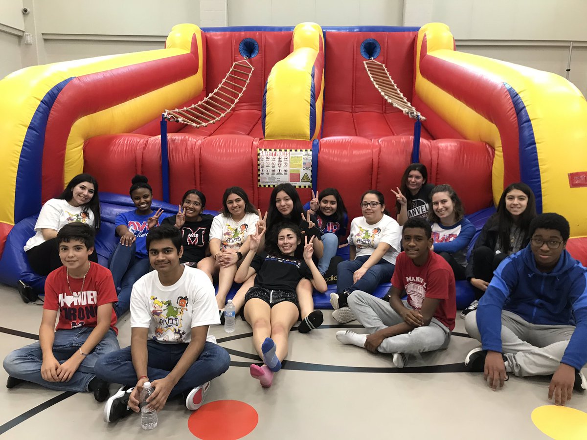 Manvel HS AVID volunteering <a href="/BelNafegar/">Bel Nafegar Sanchez Elementary School</a> <a href="/ManvelHS/">Manvel High School</a>