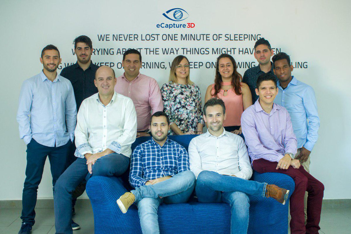 OpenFuture_Ext's tweet photo. «Lo que diferencia a nuestra plataforma es que cualquier persona puede generar modelos #3D», nos cuenta Miguel González, CEO de la #startup @eCapture_3D ⬇️

https://t.co/4AOdh70JMK https://t.co/ueyQ4uO3uO