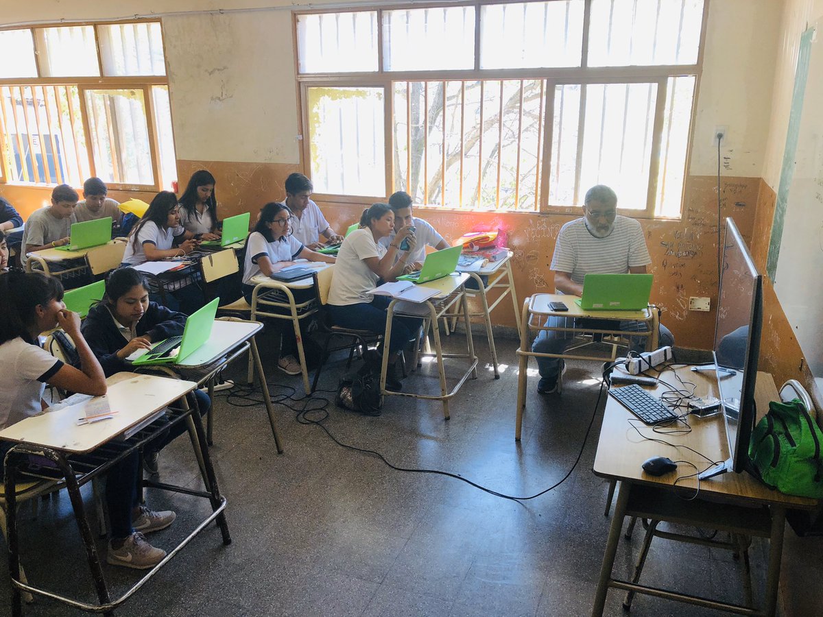 SaltaConectados's tweet photo. Esc 5027 José de San Martín anexo, del 19/11 al 25/11 la capacitadora @MaggieRuizV dictó el Taller de Código Pi Secundaria y programación en Python @cristian_ortin @MartaMariaMerlo @s_sciesalta https://t.co/TGgxfK1BY6