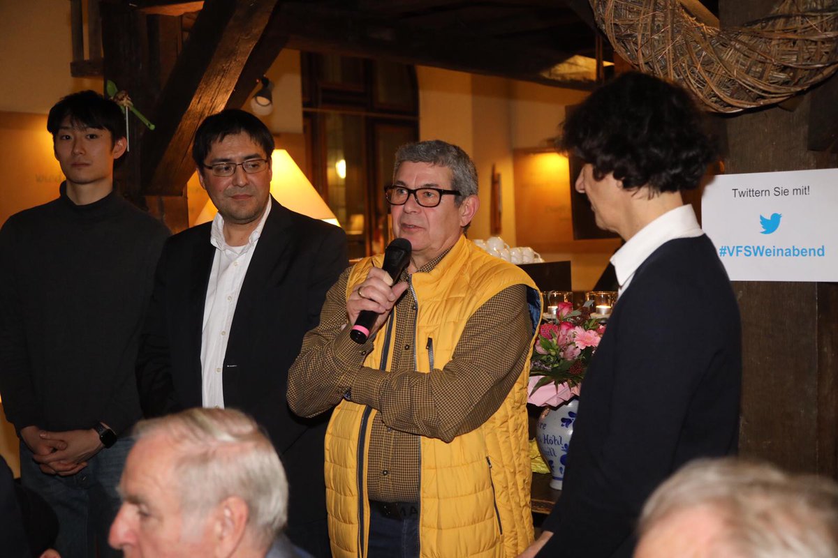 #VFSWeinabend: Vom hohen Niveau der deutschen Nachwuchssportler sprach Werner Schaefer, Leiter des OSP #Frankfurt. Der Generationenwechsel wird in #Tokyo2020 seine Spuren hinterlassen. Aber die Hessen haben sehr gut im Nachwuchsbereich gearbeitet. @lsb_hessen