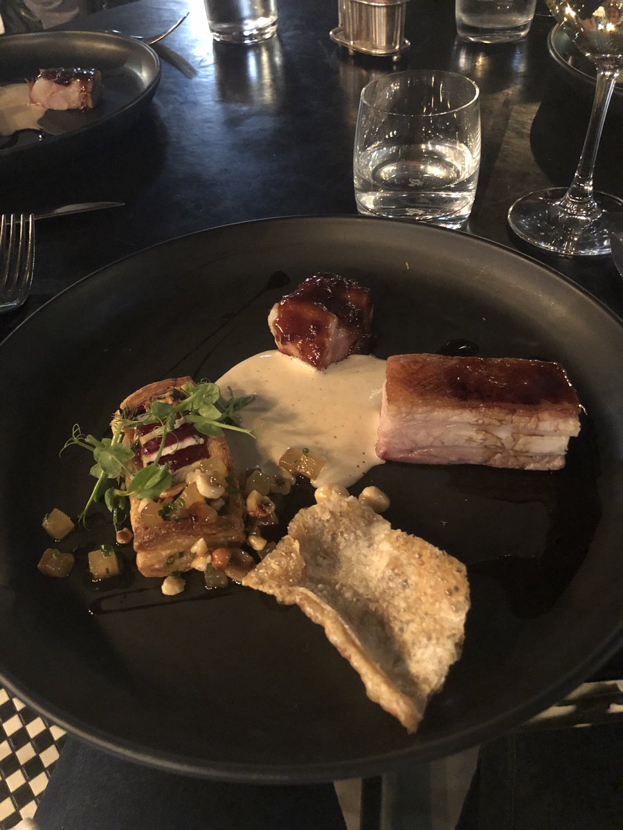 Great dinner at <a href="/ShortmarketClub/">Shortmarket Club</a> last Wednesday , I only had time for 1 good restaurant during my businesstrip but I was glad I chose this one! Porkbelly was absolutely delicious 😋