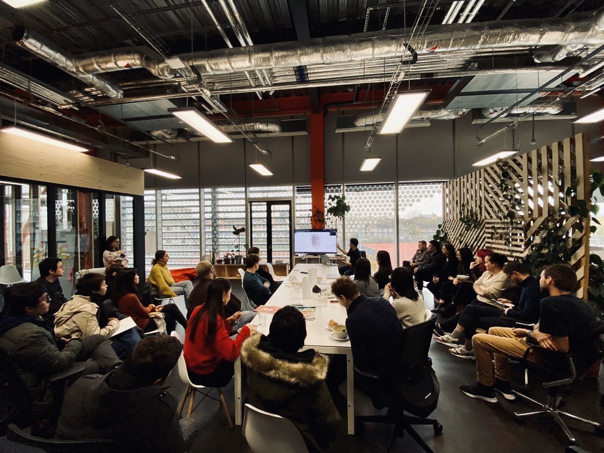 Jam packed lunch + learn today with special guests <a href="/BartlettArchUCL/">The Bartlett School of Architecture, UCL</a> and <a href="/yiwen_lin/">Yi-Wen LIN</a> — Exploring how procedural design systems can be powered with sports data #datadesign #generative