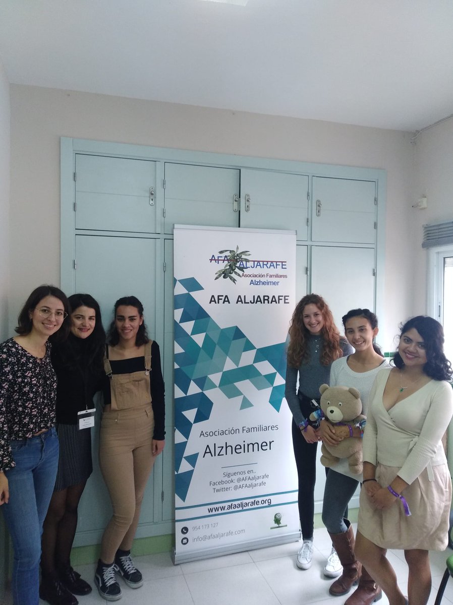 pablodeolavide's tweet photo. Excelente labor de #voluntariado de nuestros estudiantes #ErasmusStudentNetwork en @AFAaljarafe , Asociación de familias de enfermos de #alzheimer y otras demencias del #Aljarafe🤗 Han compartido una sesión de #biodanza con los usuarios de la asociación👏
#CompromisoSocialUPO https://t.co/QTmSJjC3vc