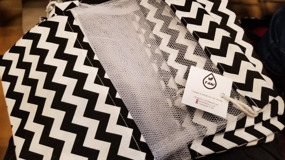 Merci <a href="/ja_tsac/">T-Sac</a> pour les sacs réutlisables, ils feront de beaux cadeaux de Noël!
Encouragez-les, une partie des profits va <a href="/ottriverkeeper/">Ottawa Riverkeeper | Garde-rivière des Outaouais</a> Vous êtes une entreprise que je suis fière d'encourager #EcoCECCE #JP15nov