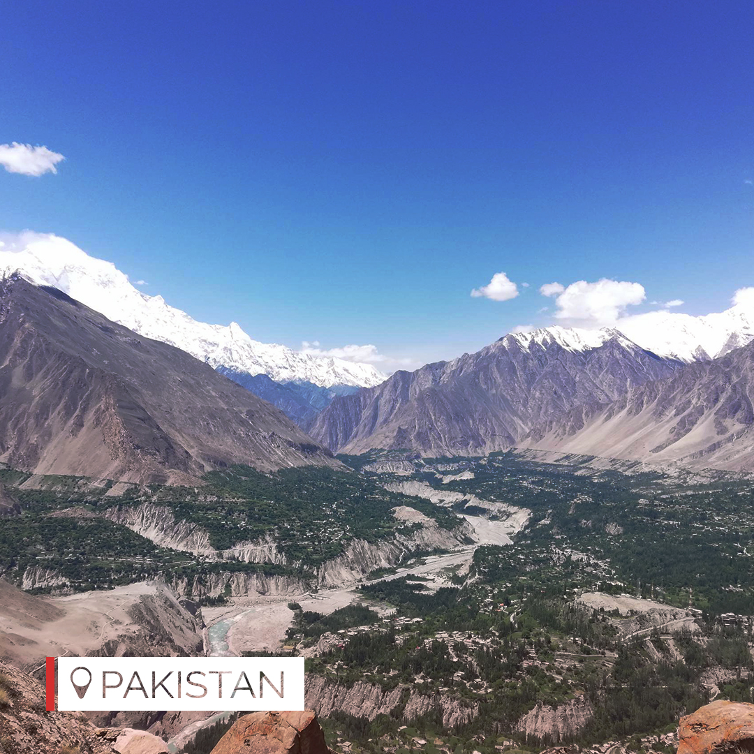 traverous's tweet photo. 📍 Hunza 
known as #Heaven on Earth, is a beautiful #mountainous #valley located in the #Gilgit- #Baltistan region of #Pakistan. Surrounded by several high #peaks including #Rakaposhi, Hunza Peak.

Captured By: Kamran ali (https://t.co/VqjZ9kwQDQ)

#traverous #traveljournal https://t.co/BYf4ZzTARi