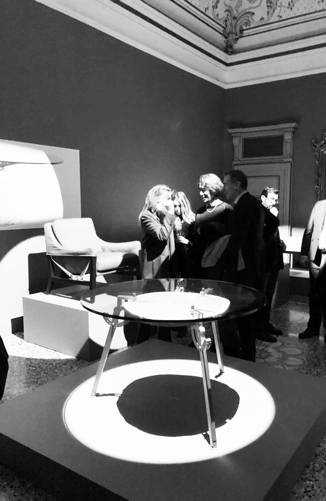 iGuzzini's tweet photo. The studio Wilmotte & Associés opened yesterday a new space in #Milan. Not just a meeting place but a real exhibition space where to discover the savoir-faire of the French architect, urban planner and designer. Congrats! https://t.co/bQyKtej66B