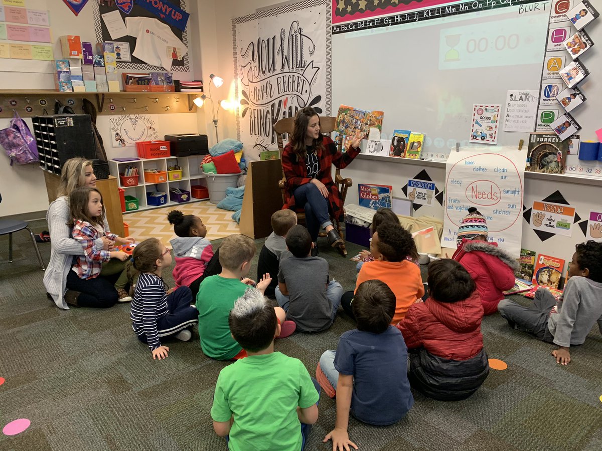 We love our MYSTERY READERS!  We were super excited to have the one and only <a href="/elsen_jennifer/">Jennifer Elsen</a> surprise us this morning!  <a href="/BearCreekElem/">Bear Creek</a> @GCISDHumanities