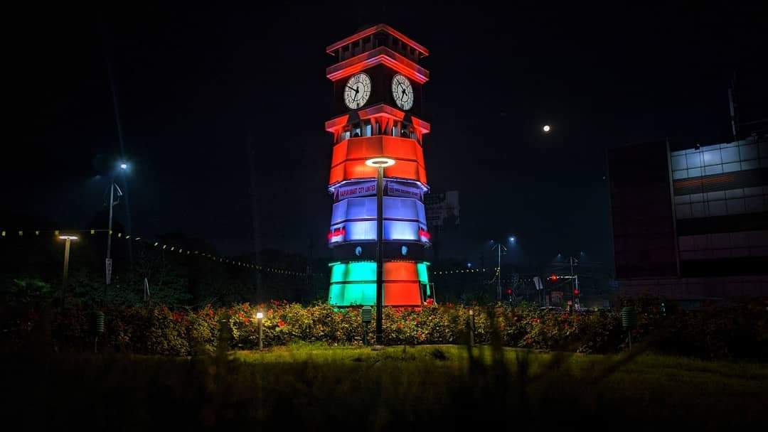ProgressiveCg's tweet photo. Beautiful evening view at Ghadi Chowk.

Pic by camera._.addict_

#Raipur #Chhattisgarh #ProgressiveChhattisgarh https://t.co/Twu8sYZfpo