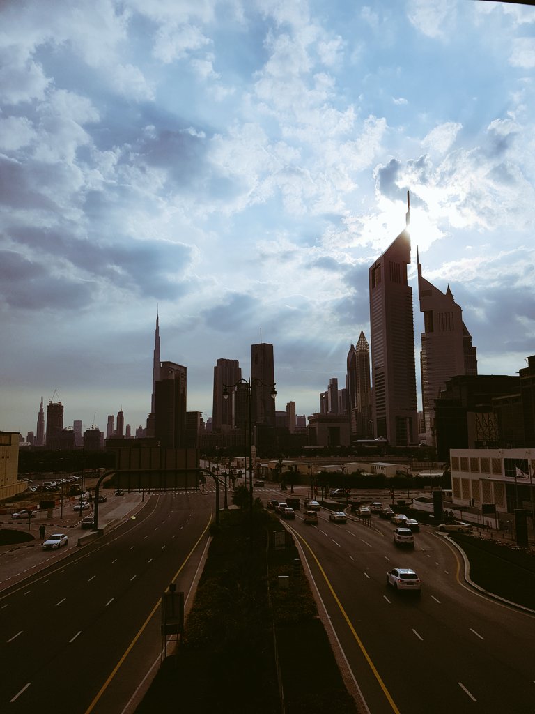 QuEEn_of_RaK's tweet image. . . . Went to the #DubaiMotorShow today, so many amazing cars that I would love to test drive haha. Once again Thank  you @LandRoverMENA for the complimentary passes. . .

#LandRoverMena