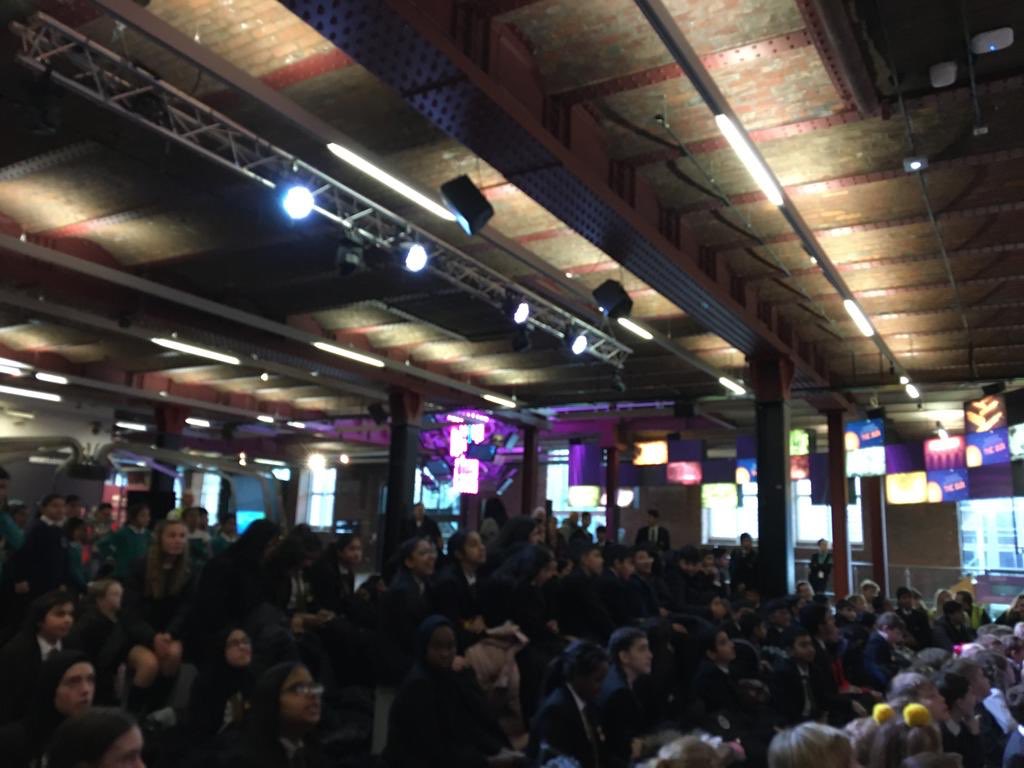 EssaAcadScience's tweet photo. Year 8 had a fantastic day at The Science and Industry Museum! ⭐️ They learnt all about the Sun and were superSTARS throughout 🌞 @EssaAcademy #Essaexperienceday #space #superstars https://t.co/jEJICJKsck