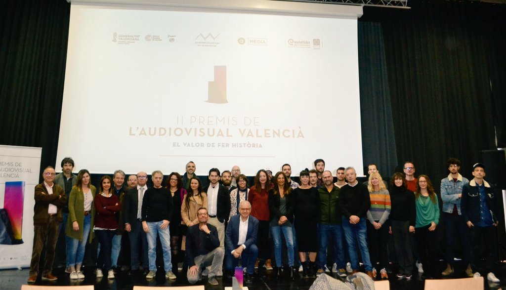 CTuria's tweet photo. Esta mañana ha tenido lugar la Trobada de nominados y nominadas a los premios de la Academia de l'Audiovisual Valencià @avav_valencia 
Enhorabuena y suerte a todos y todas! #CTuria @GVAivc https://t.co/QldclBGXi3