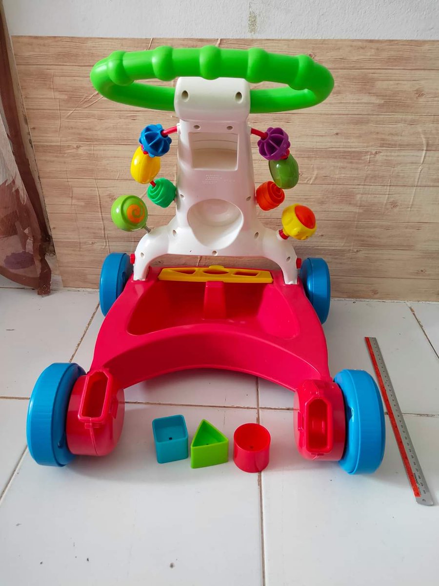 harga baby walker fisher price