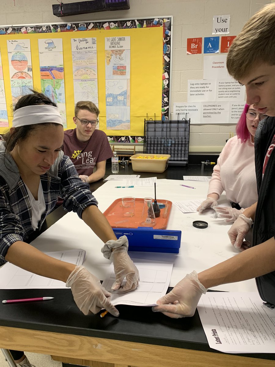 yeecvhs's tweet photo. Identifying which lab equipment belongs to which CV science teacher by obtaining latent fingerprints! @CVSciTech @buckskinhs @CVBuckskins https://t.co/uK30h7qP1Z