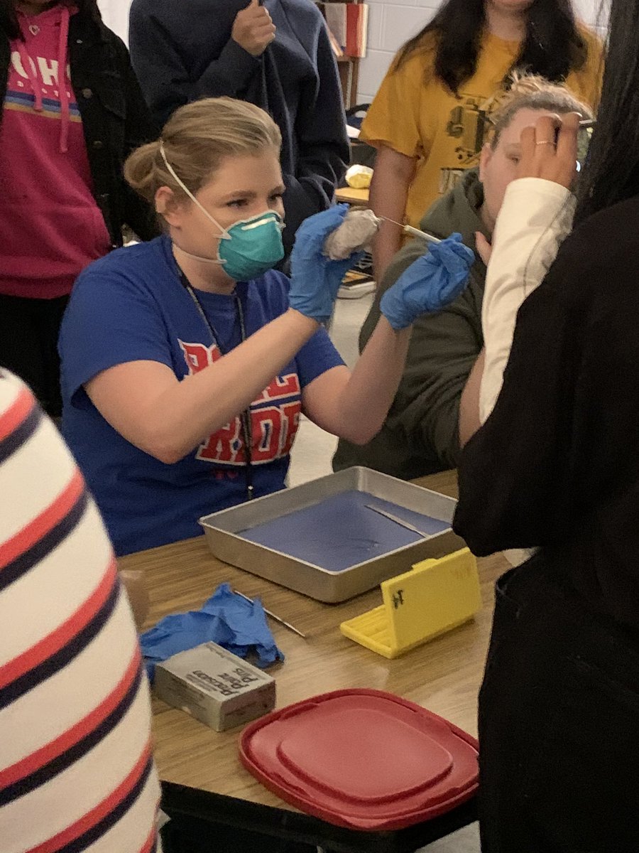 MellardMrs's tweet photo. Hermitage Psychology class is dissecting a sheep brain today #RollPride #HandsOnLearning @MikeHasley @DrJackson_EDU @TFerrellJr3 https://t.co/YO3dAgWF2a