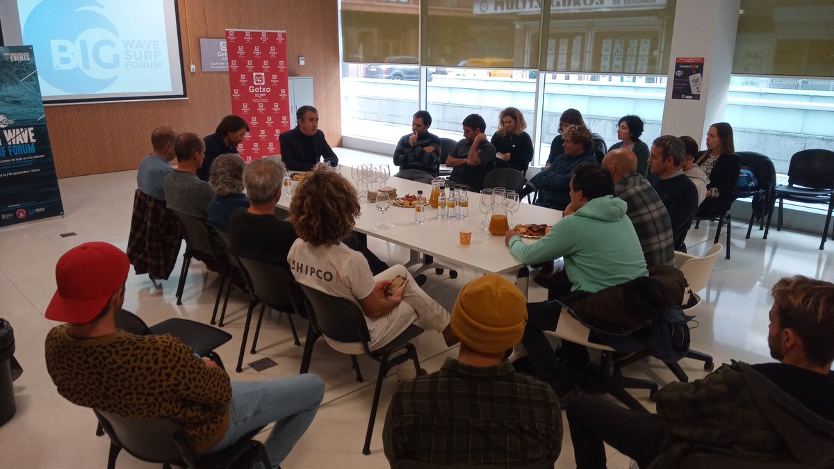 getxolan's tweet photo. Muchas ideas del sector #surf: agruparse, colaborar no competir..
#networking empresarial en @getxolan
Seguimos a ls 17 #BigWaveForum
@GaleaChallenge @GetxoUdala @GetxoKirolak @SopelaUdala @lamb_nic @PierreRollet @CristianMerello @AdurLetamendia @EtxebarriaJonan @walterchicharro https://t.co/ujO9nKSBk5