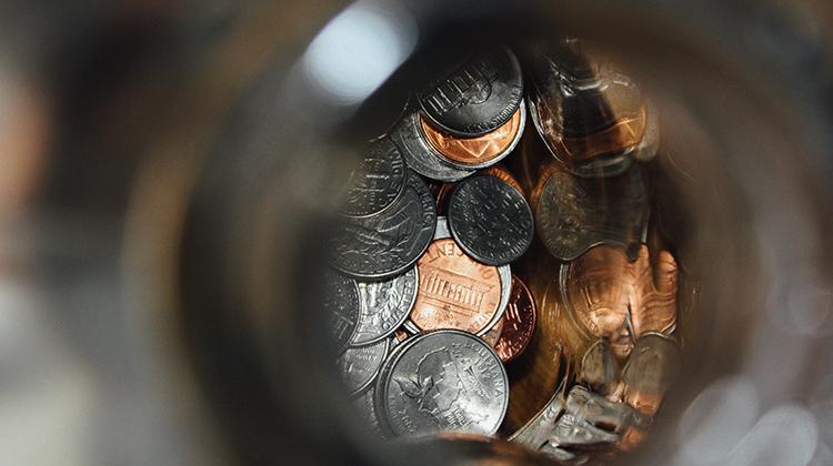 Employees who are struggling financially will lose 41% of work time compared to their less-stressed counterparts. Learn how to increase productivity from <a href="/perkspot/">PerkSpot</a> and improve employees’ financial wellbeing. bit.ly/2MFcjQK
#financialwellness  #productivity #SGEFamily