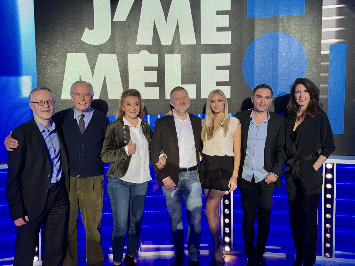 DQJMC8's tweet photo. Retrouvez @EricNaulleau et la première de Yann Moix demain soir sur @C8TV à partir de 22h45 🤩 #DQJM https://t.co/y6L1SXJ4lg