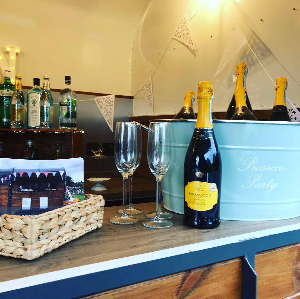 TheBird_Box's tweet photo. We are running a competition over on our Facebook and Instagram account to celebrate our hygiene rating achievement this week! ⭐️ https://t.co/0LddIhxPzG