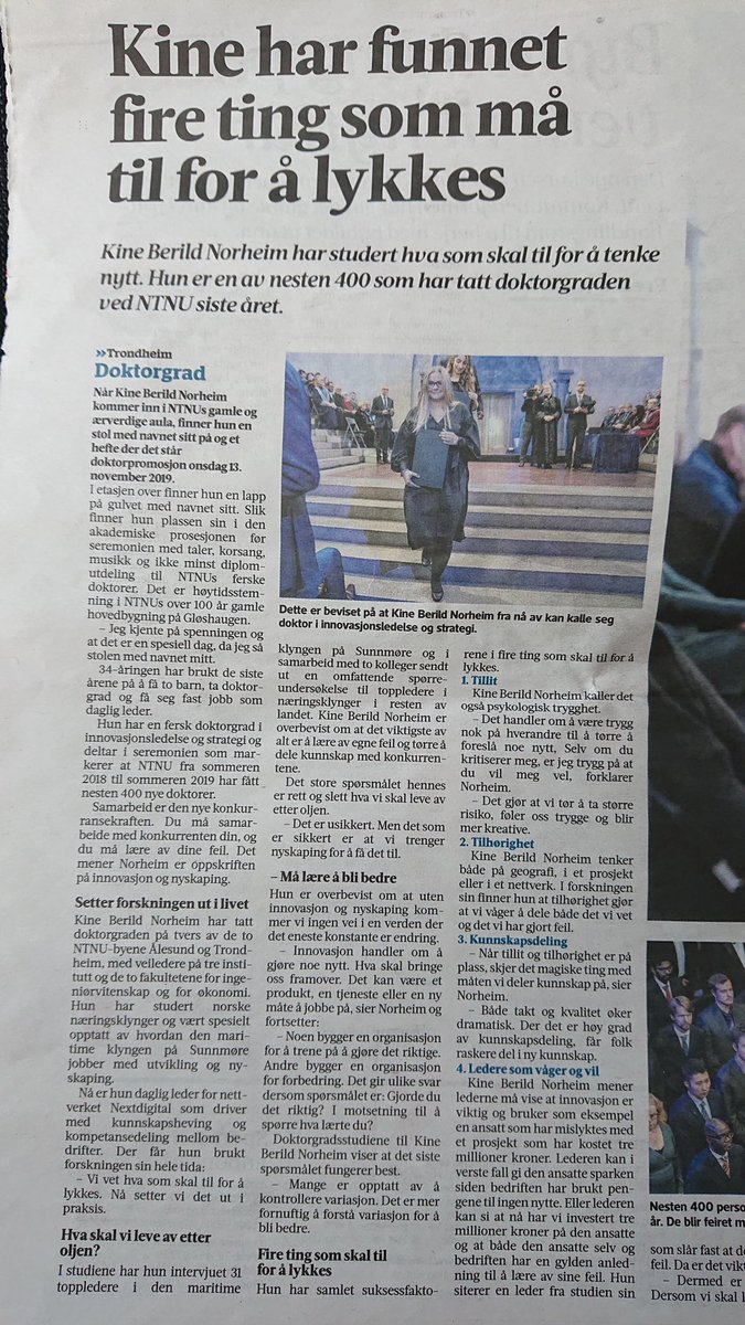 KineNorheim's tweet image. Denne uken var det doktorpromosjon på @NTNU og i dag debuterer jeg i @adresseavisen 🎓 Stas å få diplomet høytidelig overrakt, å få snakke om PhDen og hva som skal til for å lykkes med innovasjon, og hvordan vi setter forskingen ut i praksis i @NExTdigitalAS 🙌🏼