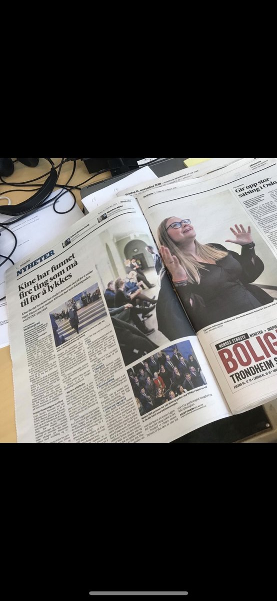 KineNorheim's tweet image. Denne uken var det doktorpromosjon på @NTNU og i dag debuterer jeg i @adresseavisen 🎓 Stas å få diplomet høytidelig overrakt, å få snakke om PhDen og hva som skal til for å lykkes med innovasjon, og hvordan vi setter forskingen ut i praksis i @NExTdigitalAS 🙌🏼