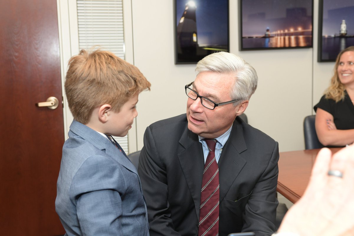 SenWhitehouse's tweet photo. .@CCAInstitute’s #AngelsinAdoption award honors individuals & organizations who’ve made extraordinary contributions to children in need of a home.
It was an honor to nominate Joseph & his late husband Daniel for this award. Their family is truly an inspiration. #Angels2019 https://t.co/O3JWha4jCN