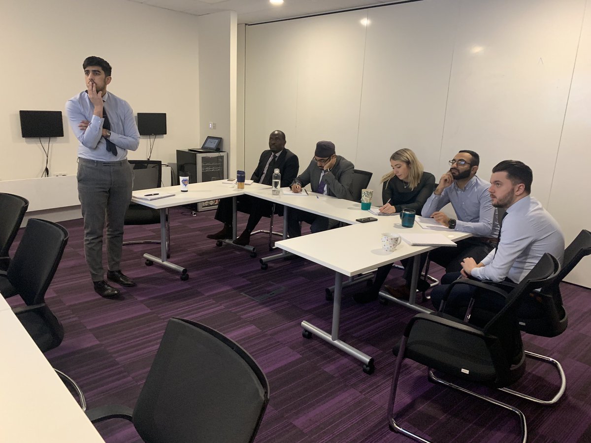 Business Management U499 tweet media