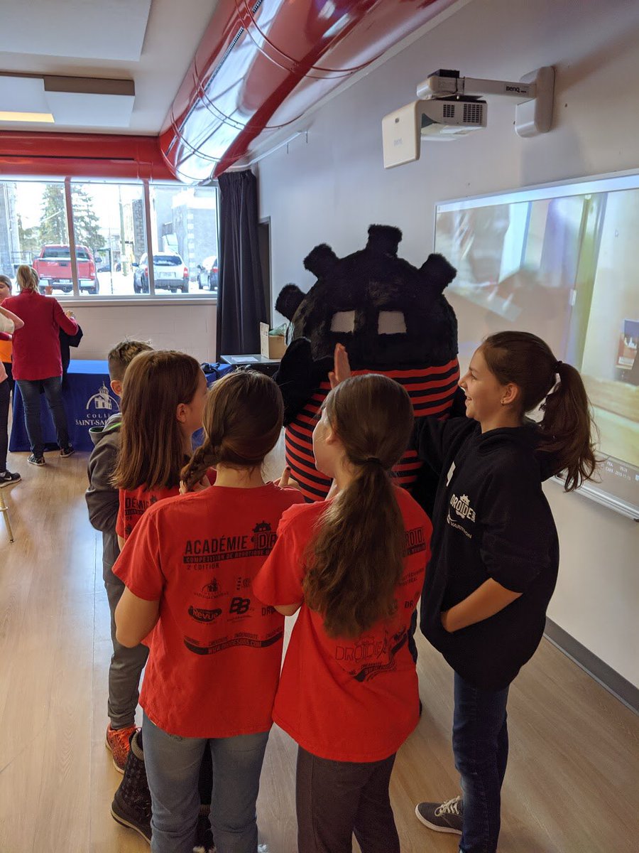 Droide5865's tweet photo. Départ canon pour l’Académie DROIDE ce matin!!! Journée de formation pour près de 100 élèves du primaire.
@SaintSacrement @FIRST_Qc @RobotiqueZone01 #collegesaintsacrement #droide5865 #frcteam #droide #stsac #mepropulser https://t.co/cuGFBCb0YR