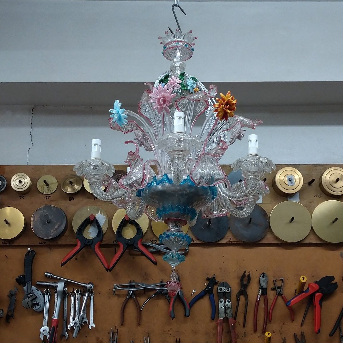 LightFixation's tweet image. This amazing #Muranoglass chandelier is a joy to #restore as the vibrant colours of the delicate #handmade glass keep making us #smile.  It just needs some candle tubes added and then it will be back to its former glory.