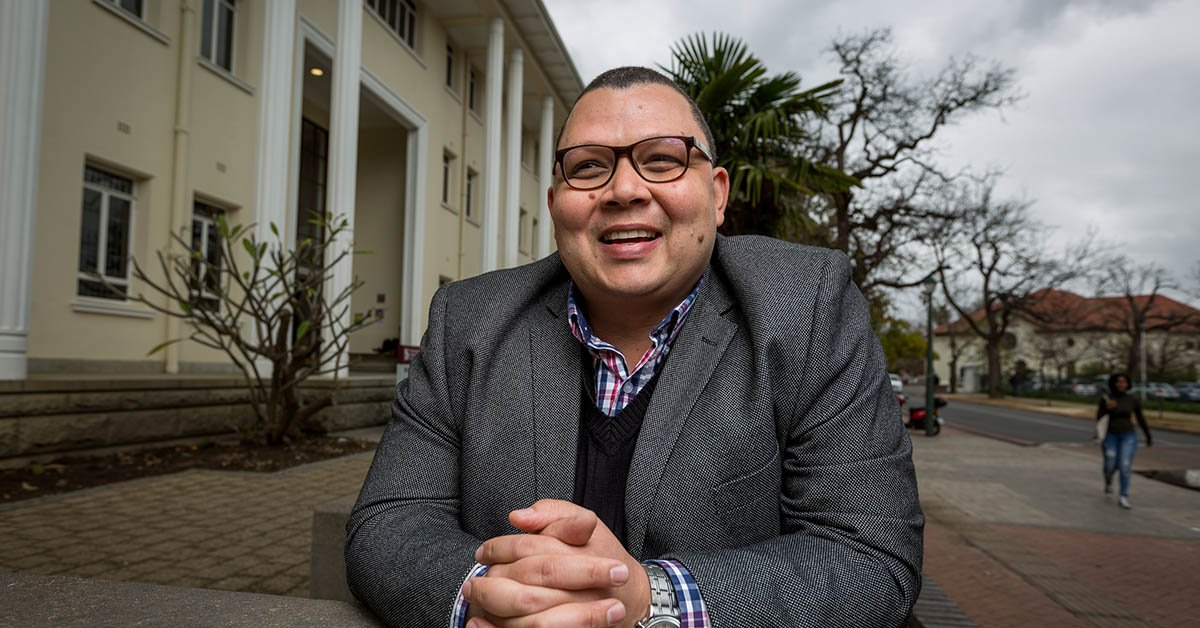 StellenboschUni's tweet image. #ConvocationUpdate: Congratulations to Dr Leslie Van Rooi, Senior Director: Social Impact and Transformation at Stellenbosch University(SU) and Simonsberg Residence Head, on being elected Vice-President of the SU Convocation by an overwhelming majority last night.