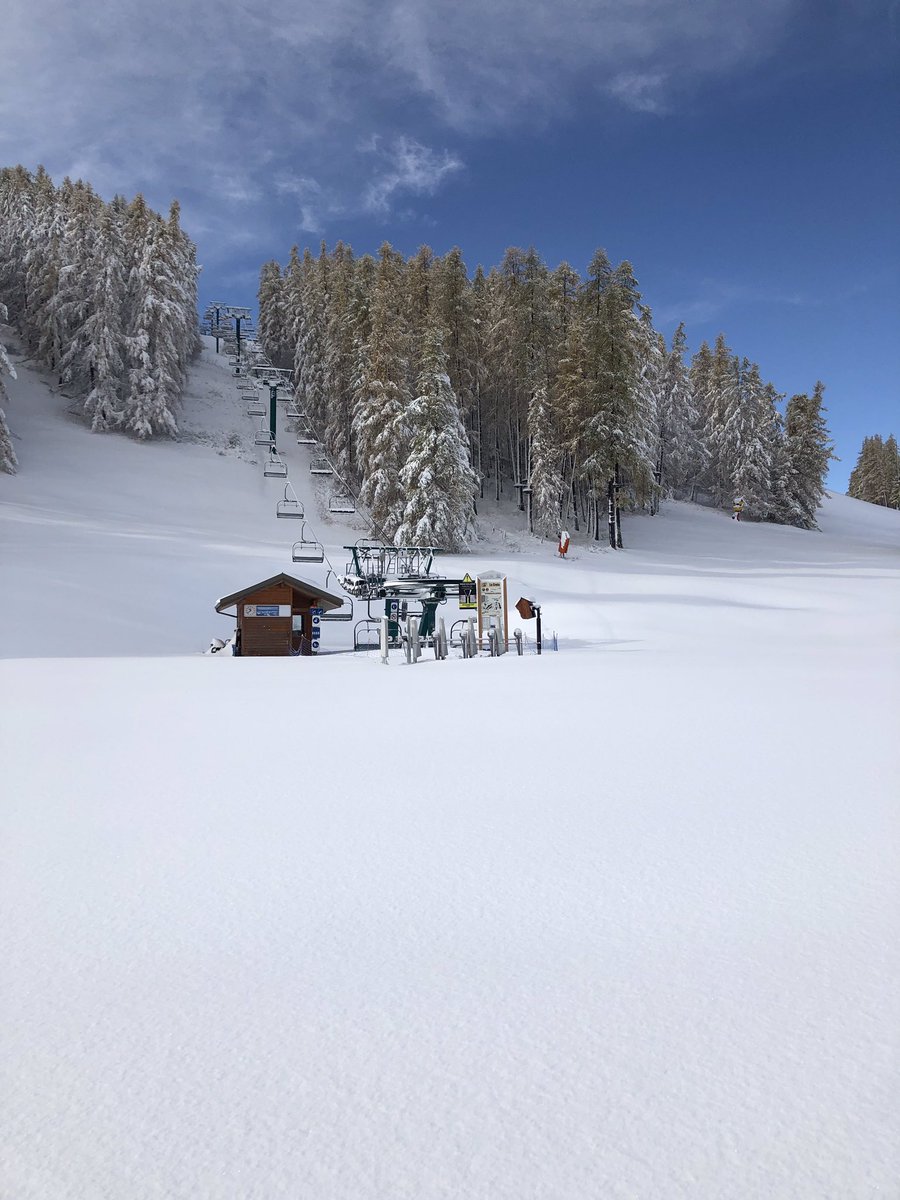 VALBERGAlpesSud's tweet photo. Une belle journée en prespective ❄️ ☀️ #lovevalberg https://t.co/HMir0xGH3e